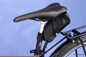 Die Komfortlösung: Sportlicher Sattel mit gefederter Sattelstütze